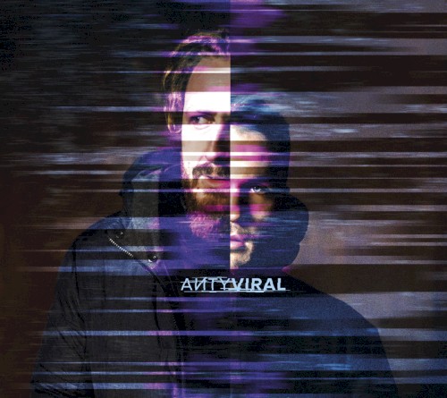Okładka: Antyviral